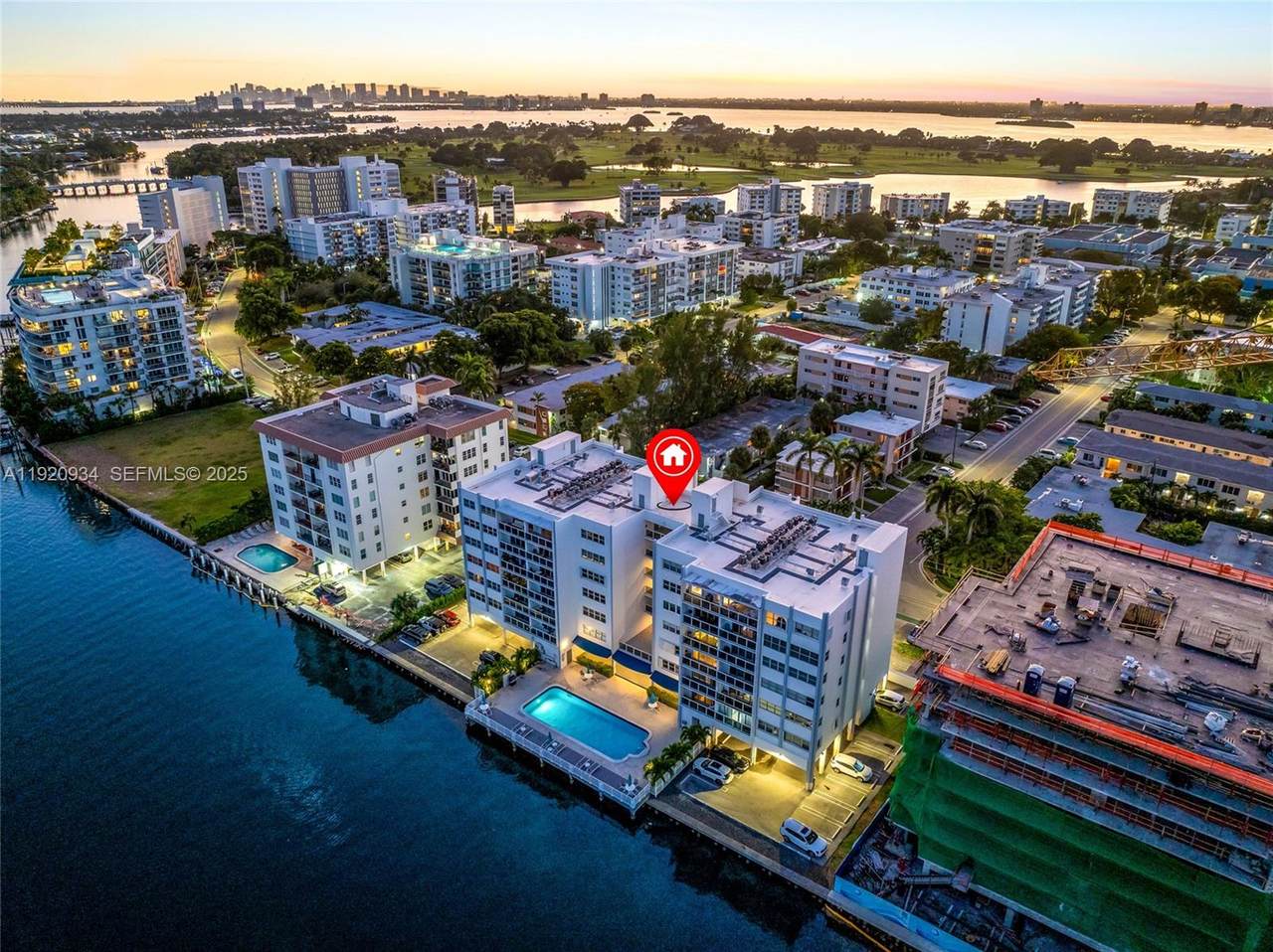 https://bt-photos.global.ssl.fastly.net/miami/1280_boomver_1_A11920934-2.jpg