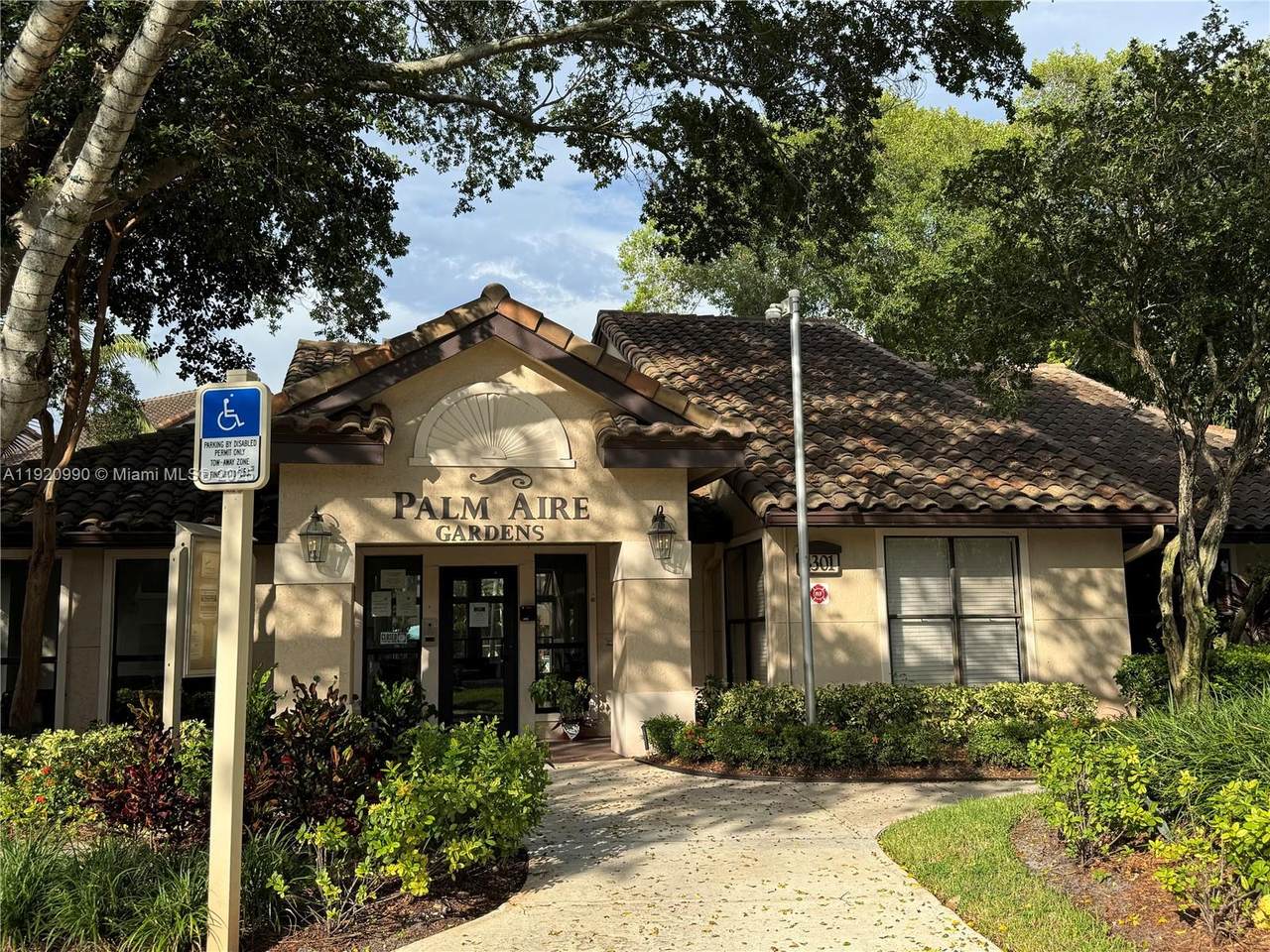 4341 Mcnab Rd - Photo 1