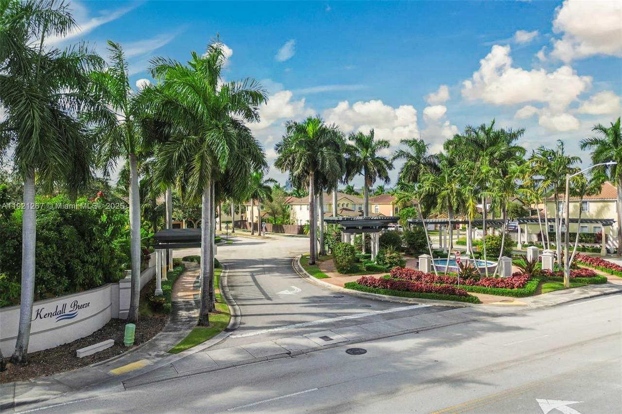 12230 123rd Pass - Photo 1