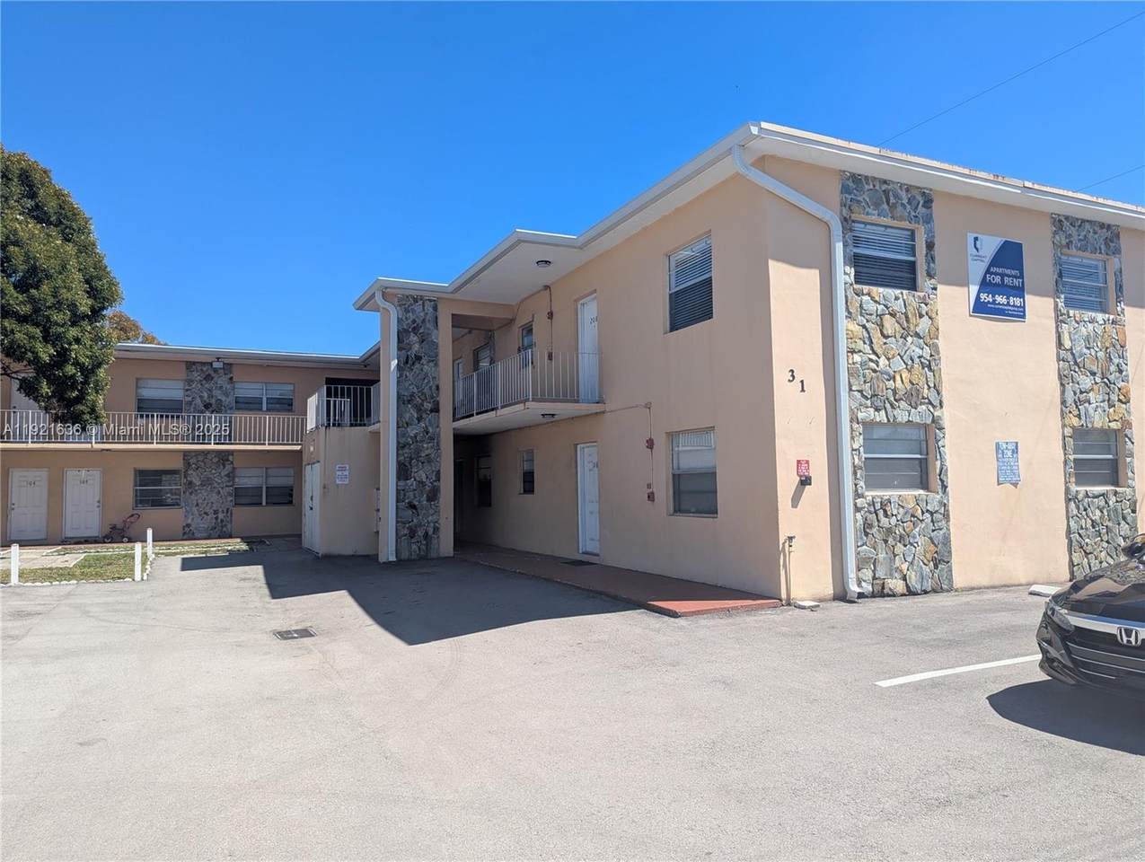 31 2nd Ave - Photo 1