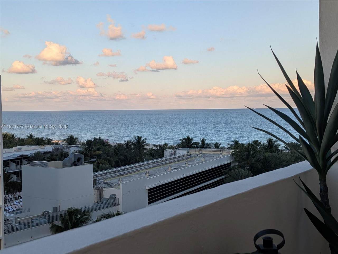 https://bt-photos.global.ssl.fastly.net/miami/1280_boomver_1_A11921777-2.jpg