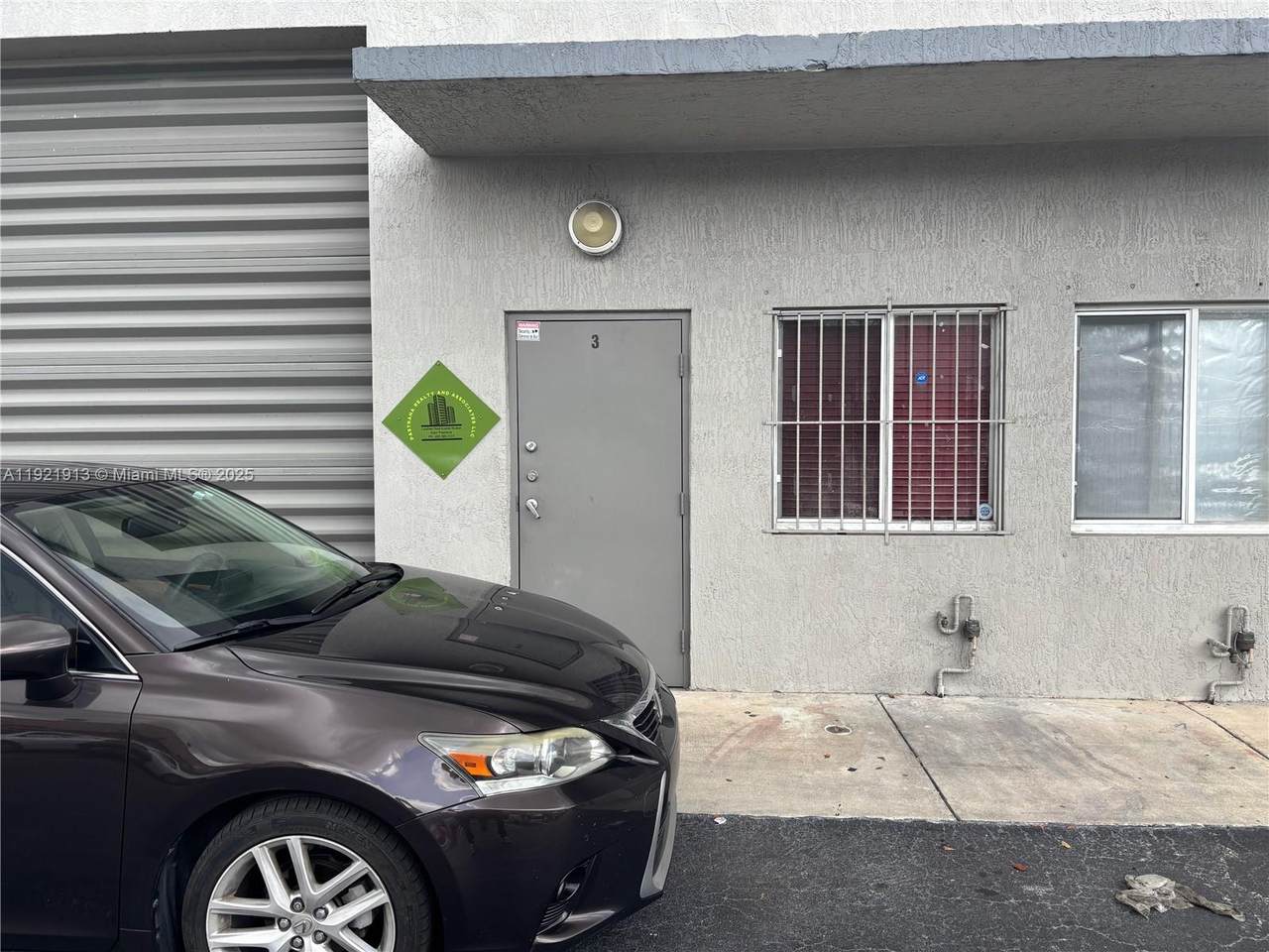 16205 117th Ave - Photo 1