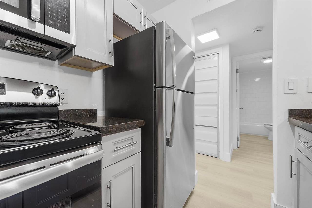 12101 6th Ave - Photo 1