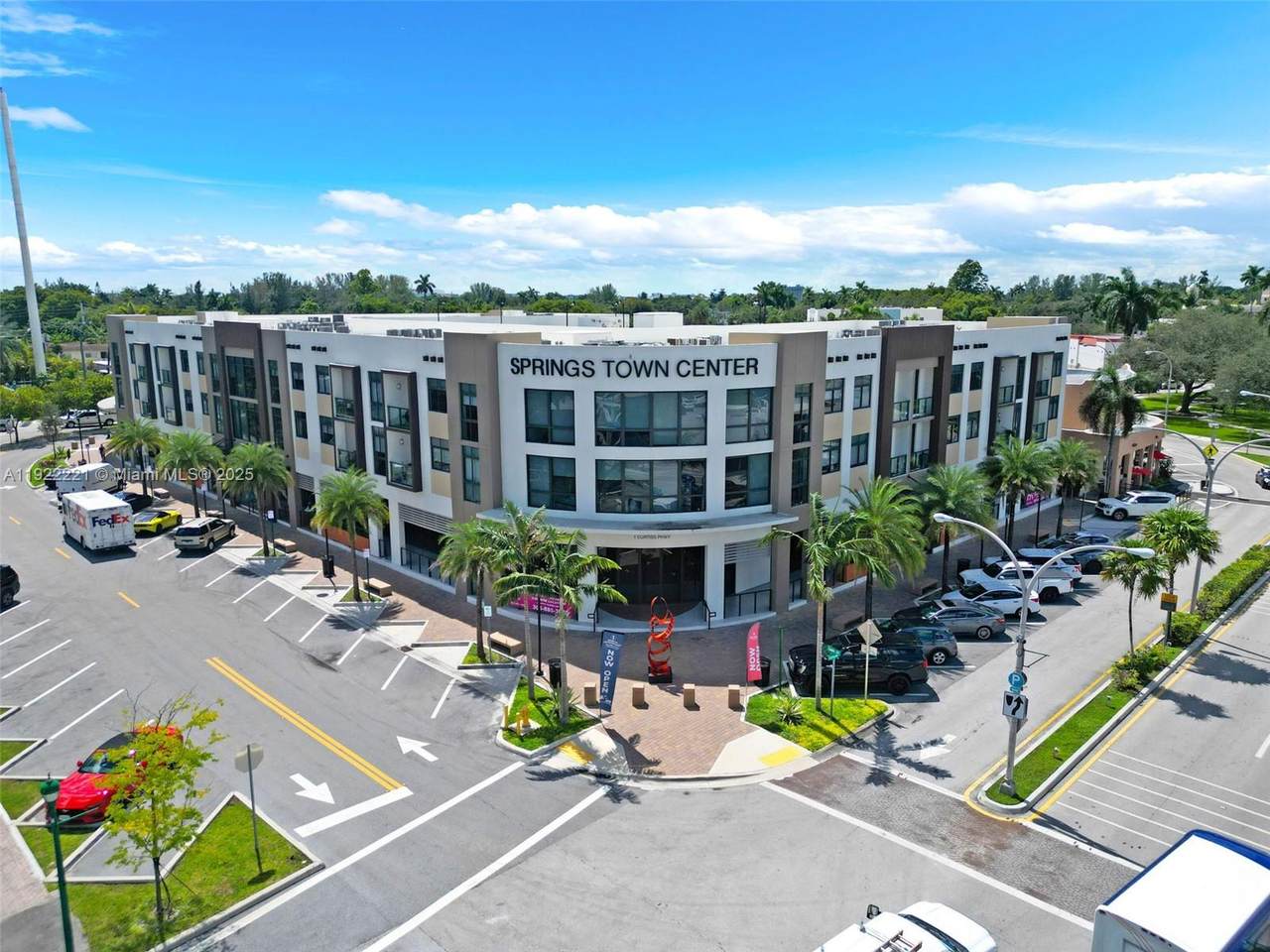 1 Curtiss Pkwy - Photo 1