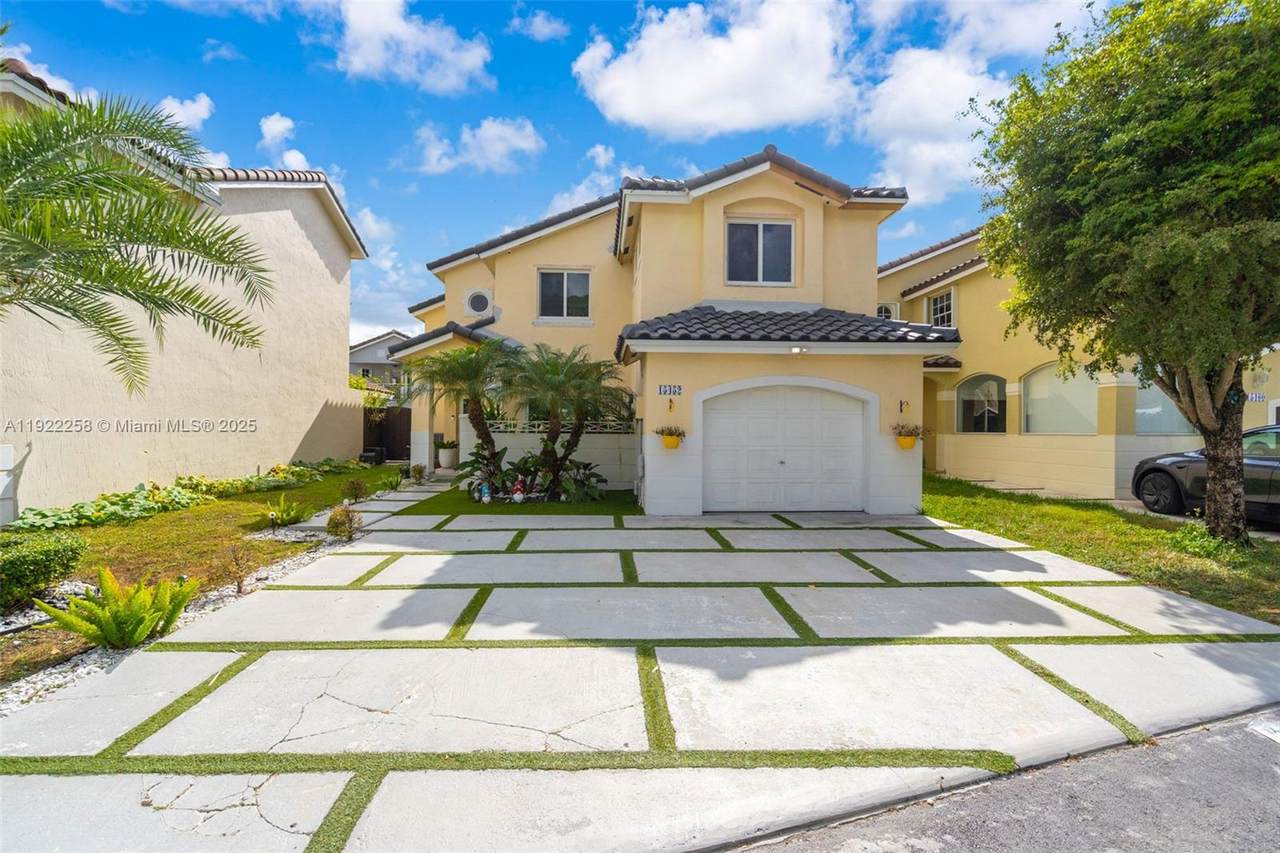 15452 50th Ter - Photo 1