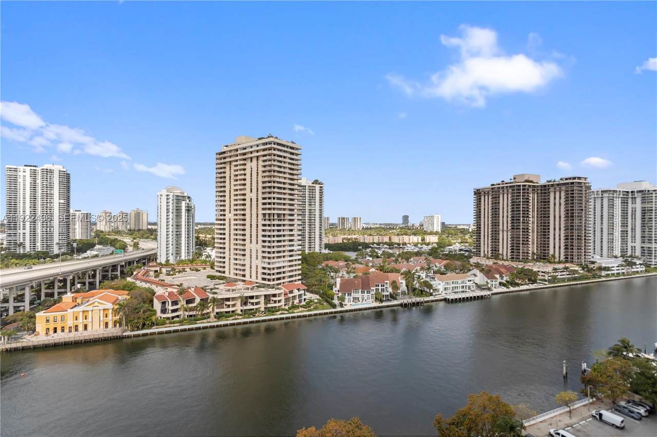 https://bt-photos.global.ssl.fastly.net/miami/1280_boomver_1_A11922436-2.jpg
