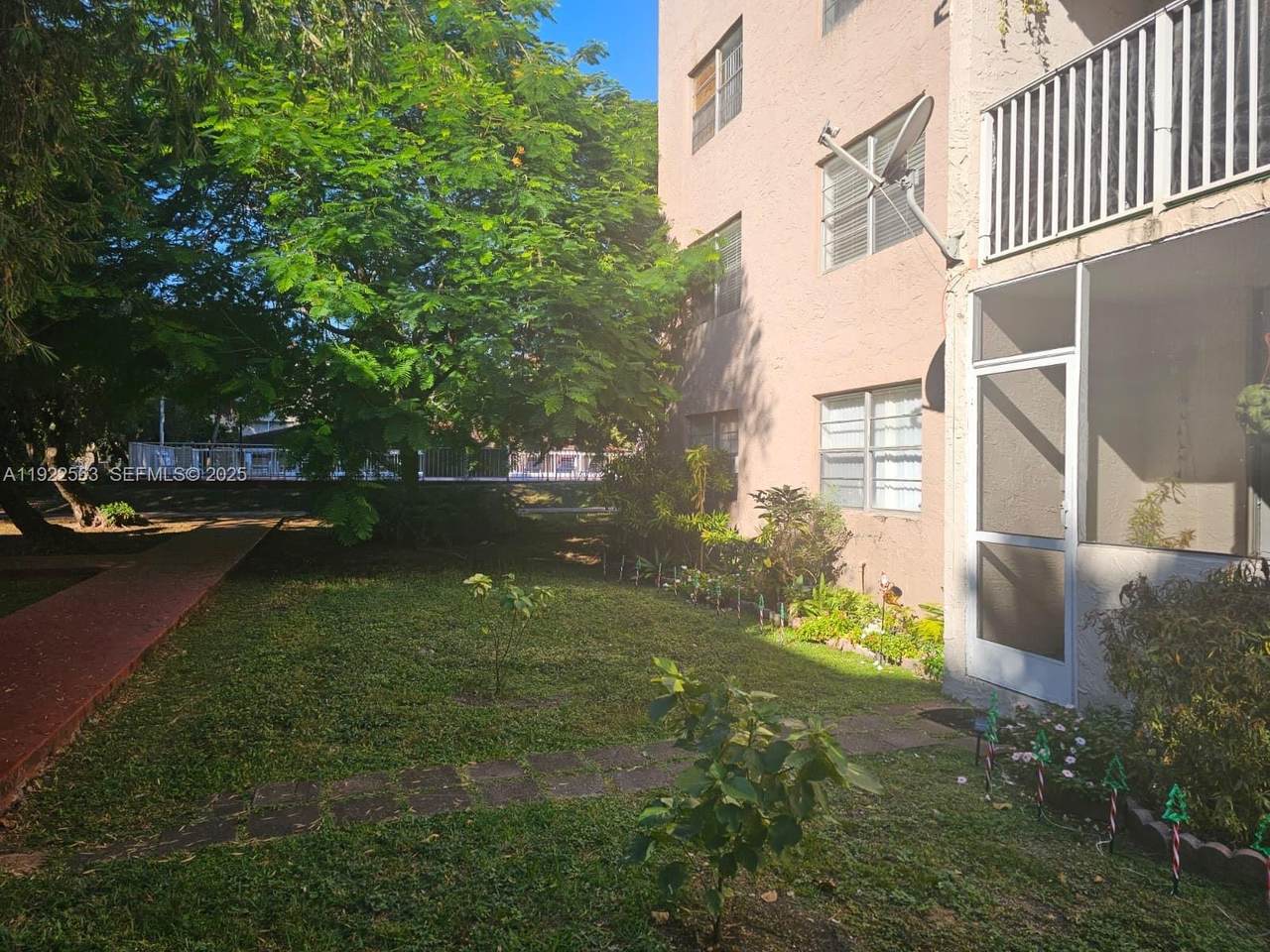 8411 8th St - Photo 1