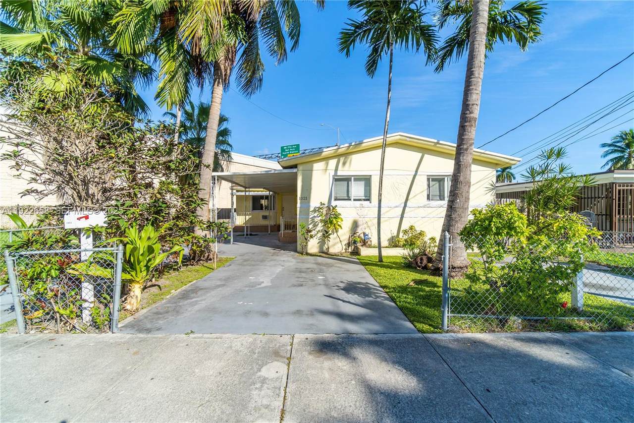 1021 23rd Ave - Photo 1