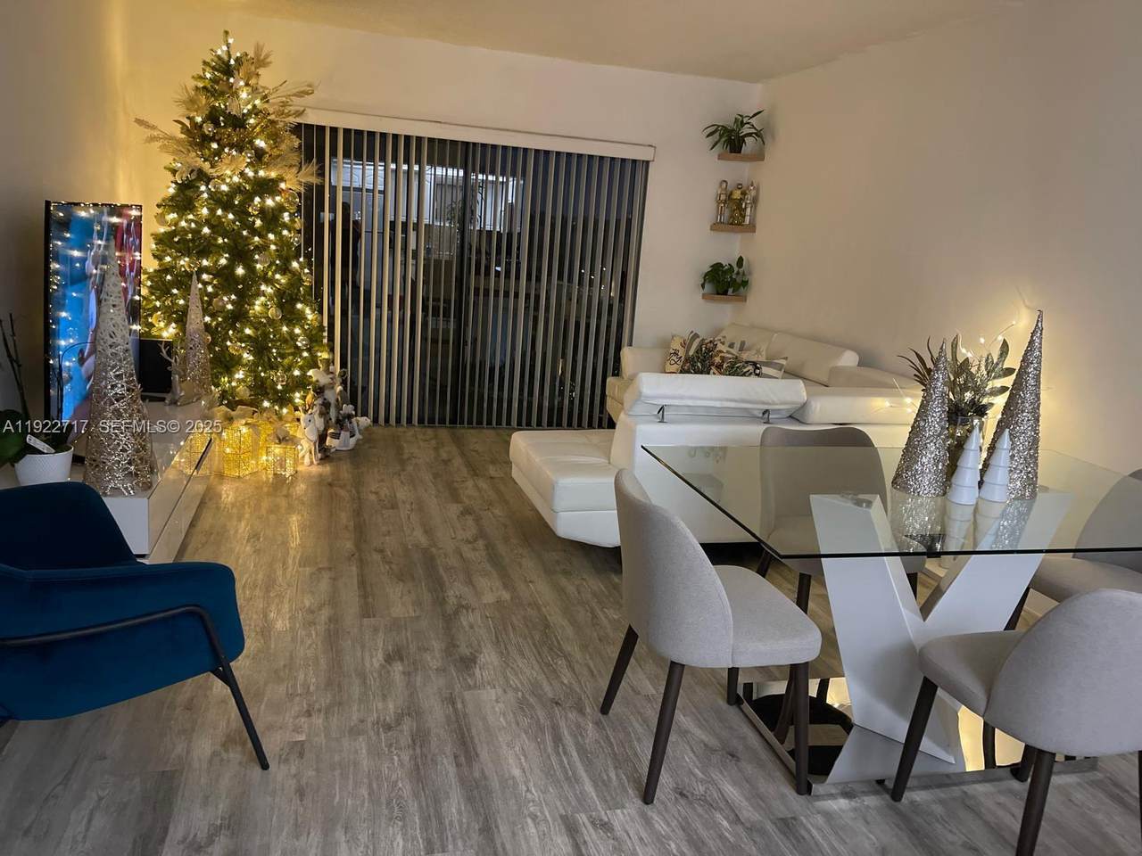 8290 Lake Dr - Photo 1