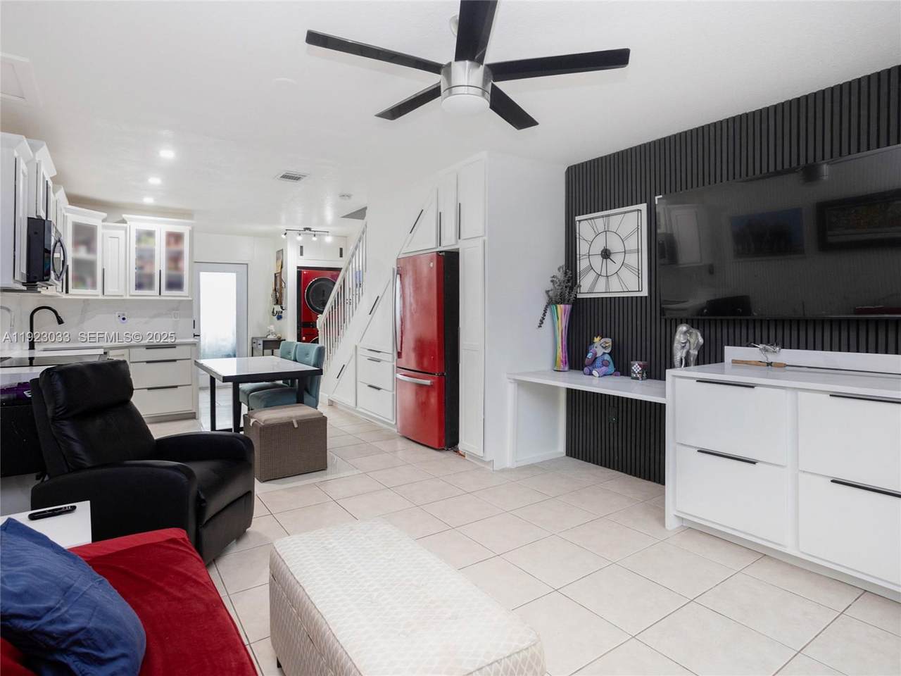 437 3rd St - Photo 1