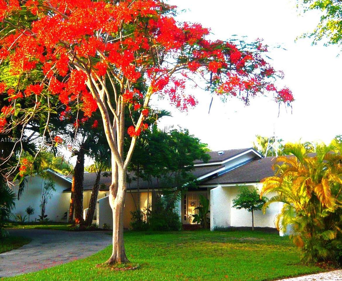 17123 78th Pl - Photo 1