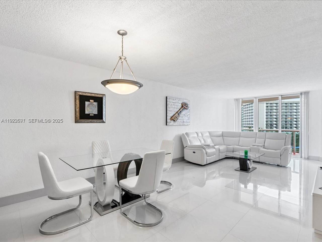 https://bt-photos.global.ssl.fastly.net/miami/1280_boomver_1_A11923591-2.jpg