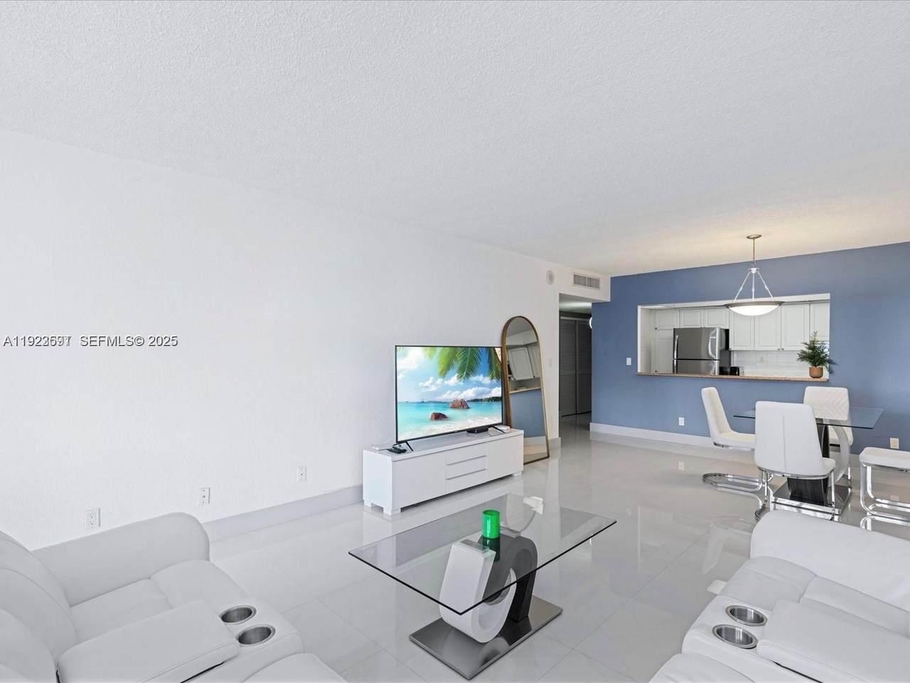 https://bt-photos.global.ssl.fastly.net/miami/1280_boomver_1_A11923591-2.jpg