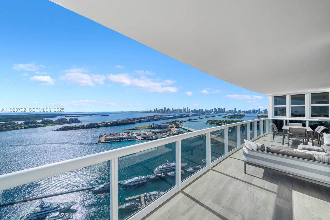 400 Alton Rd - Photo 1