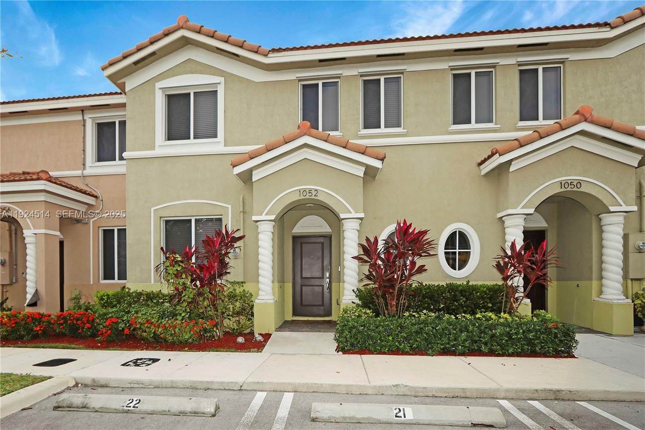 1052 23rd Ave - Photo 1