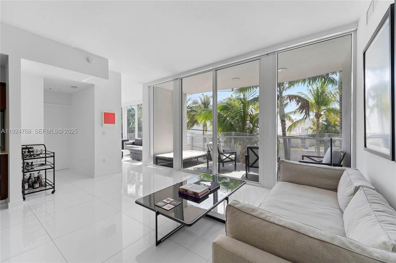 https://bt-photos.global.ssl.fastly.net/miami/1280_boomver_1_A11924768-2.jpg