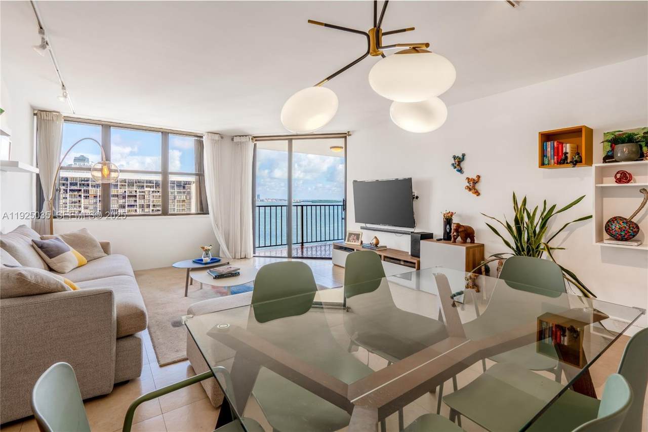 1925 Brickell Ave - Photo 1