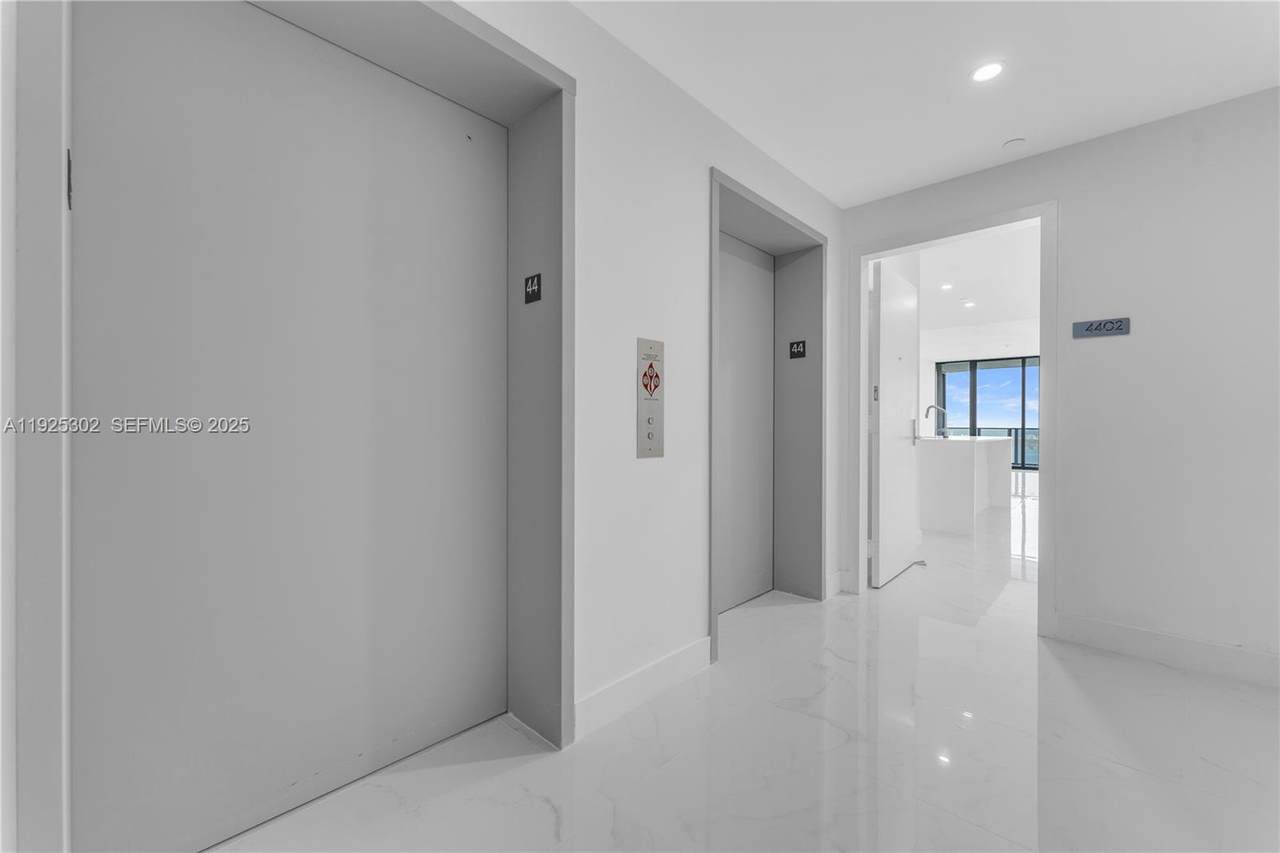 https://bt-photos.global.ssl.fastly.net/miami/1280_boomver_1_A11925302-2.jpg