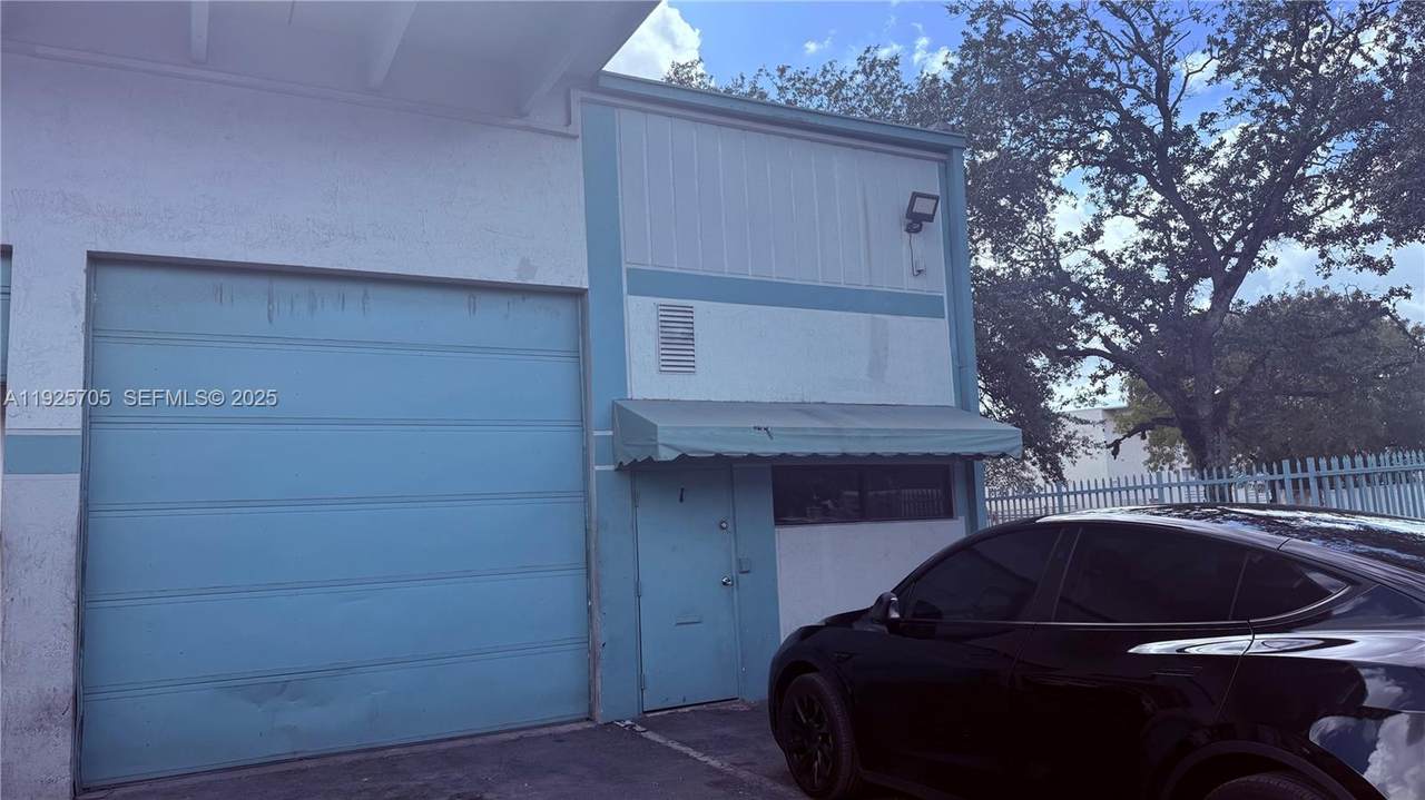 13081 43rd Ave - Photo 1