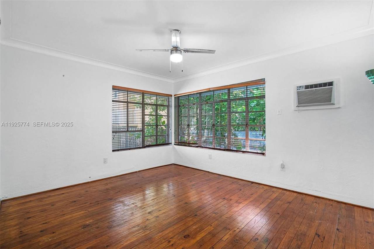 1611 Euclid Ave - Photo 1