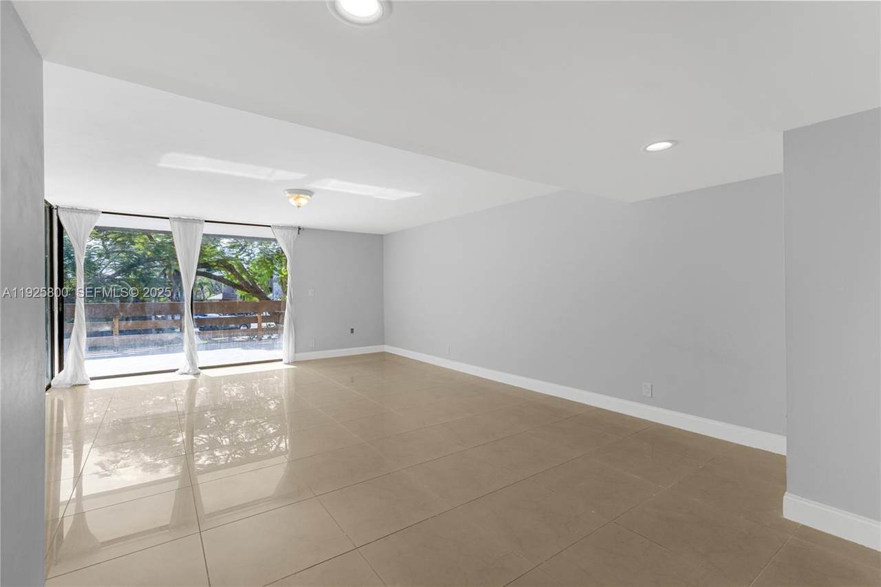 https://bt-photos.global.ssl.fastly.net/miami/1280_boomver_1_A11925800-2.jpg