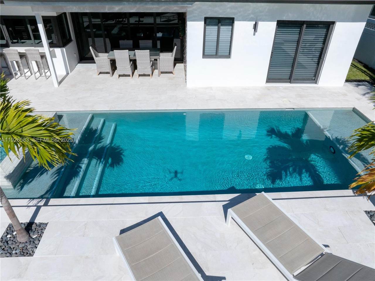 https://bt-photos.global.ssl.fastly.net/miami/1280_boomver_1_A11926583-2.jpg
