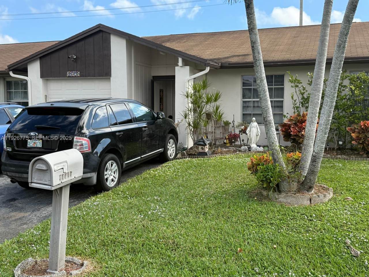 15708 Bottlebrush Cir - Photo 1