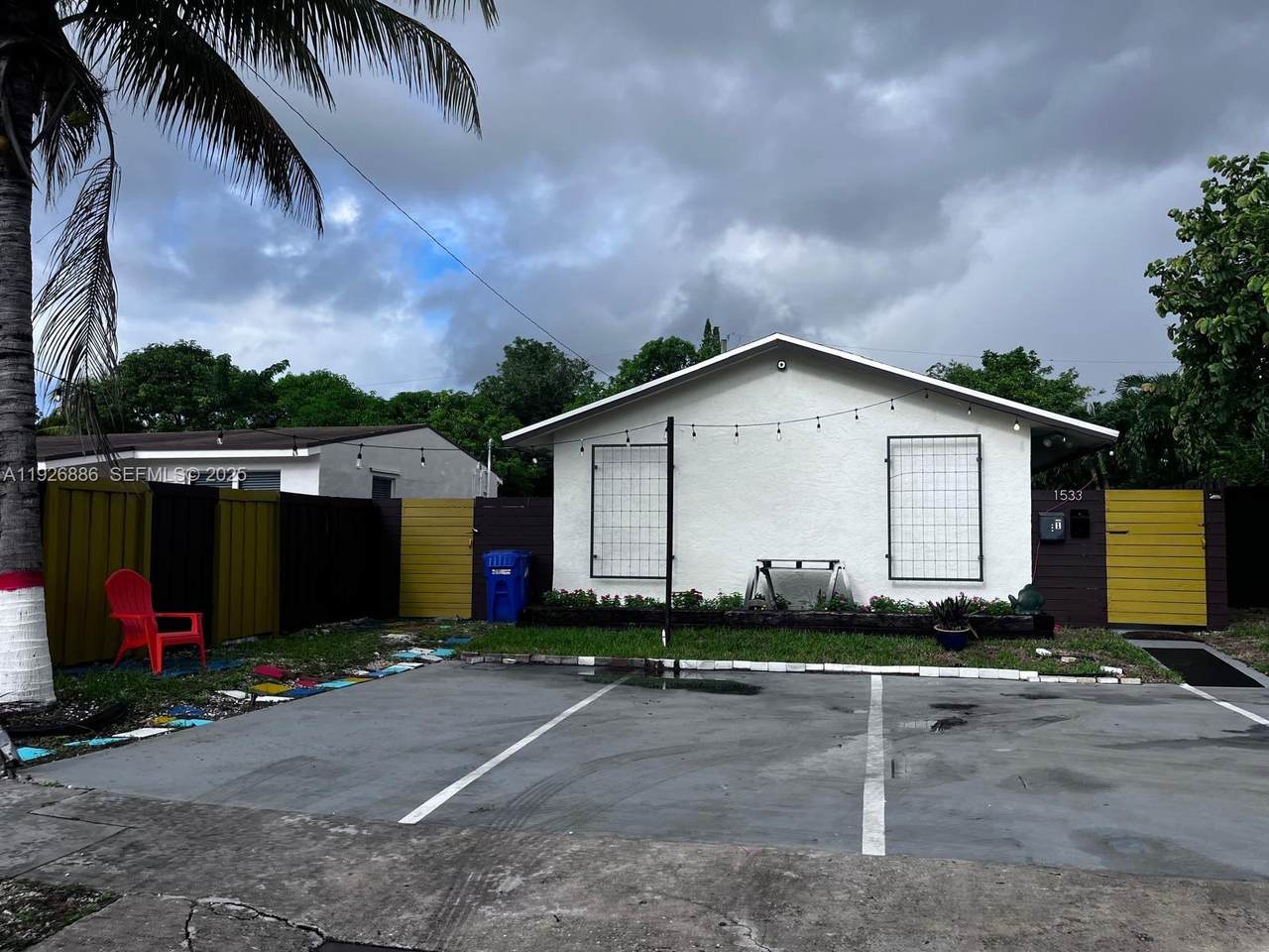 1533 2nd Ave - Photo 1