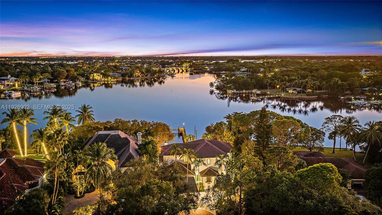 19651 Riverside Dr - Photo 1