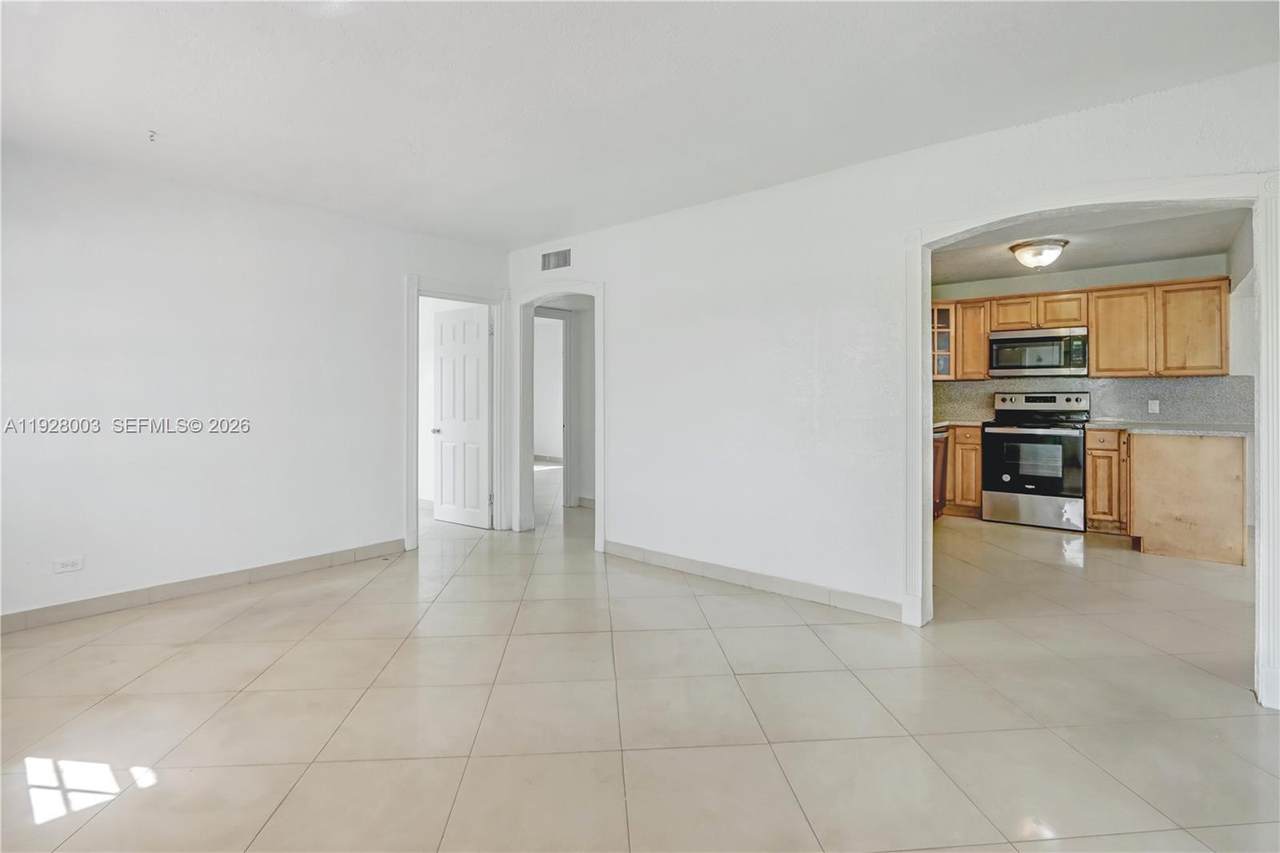 https://bt-photos.global.ssl.fastly.net/miami/1280_boomver_1_A11928003-2.jpg