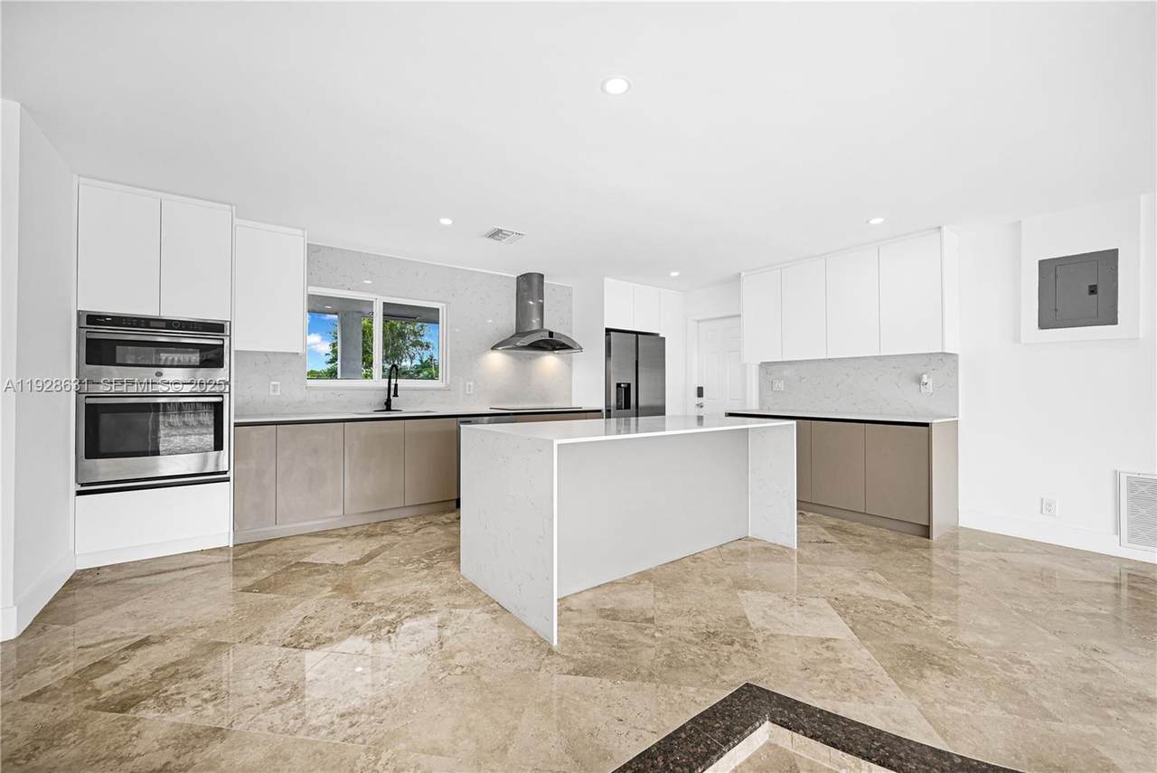 5510 18th Ave - Photo 1