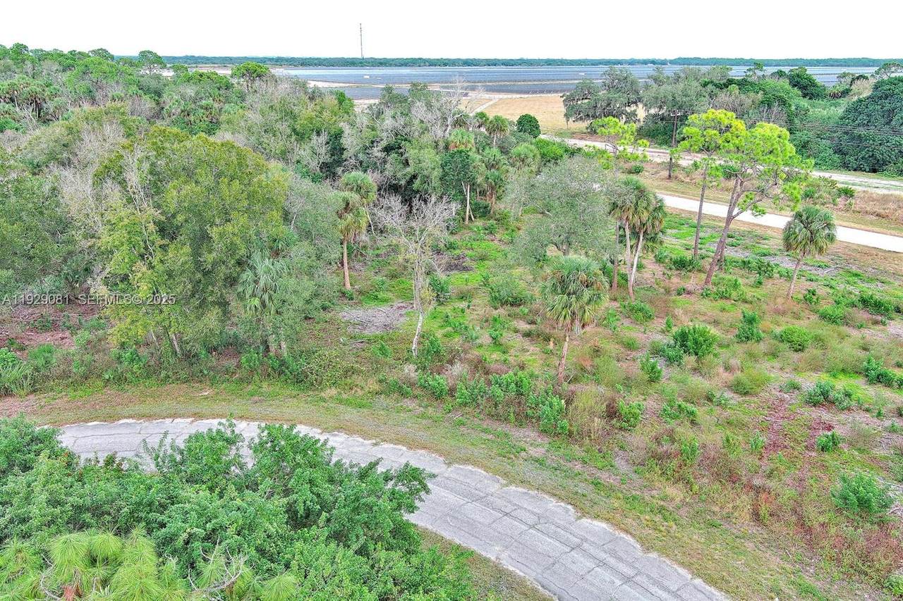 https://bt-photos.global.ssl.fastly.net/miami/1280_boomver_1_A11929081-2.jpg