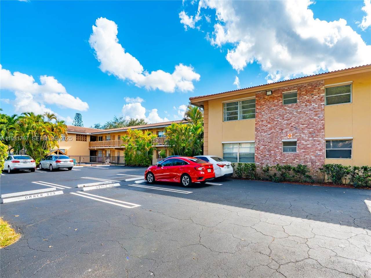 8704 35th St - Photo 1