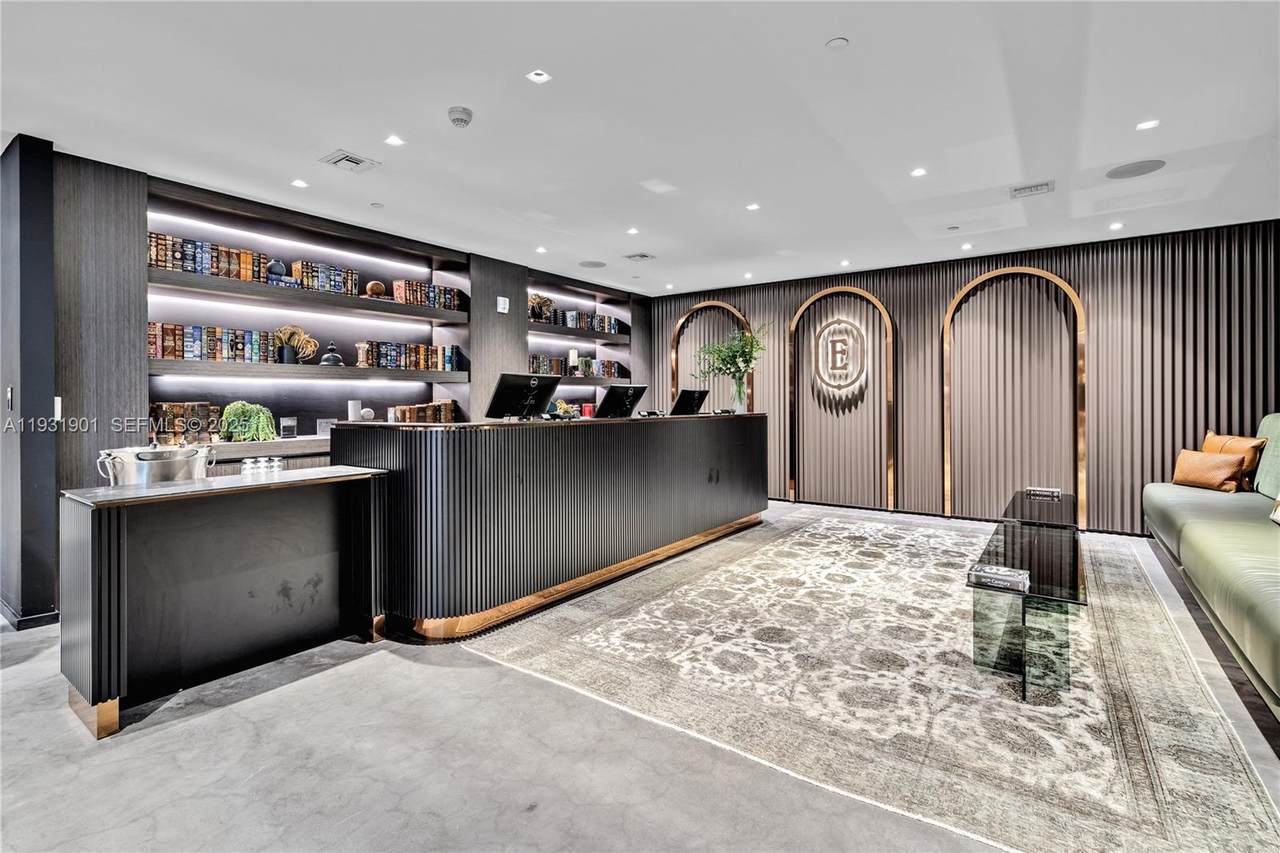 398 5th St - Photo 1