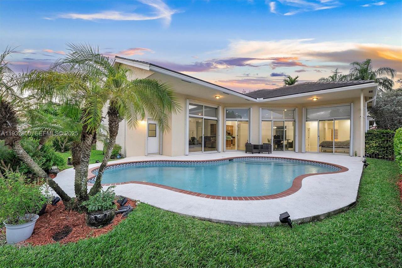 2667 Palmer Pl - Photo 1