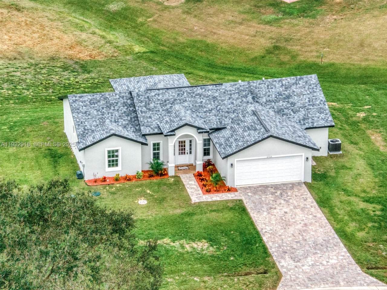 6724 Heavitree Dr - Photo 1