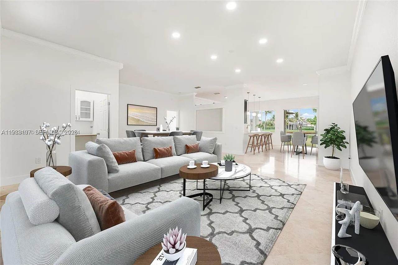 2755 Dunwoodie - Photo 1