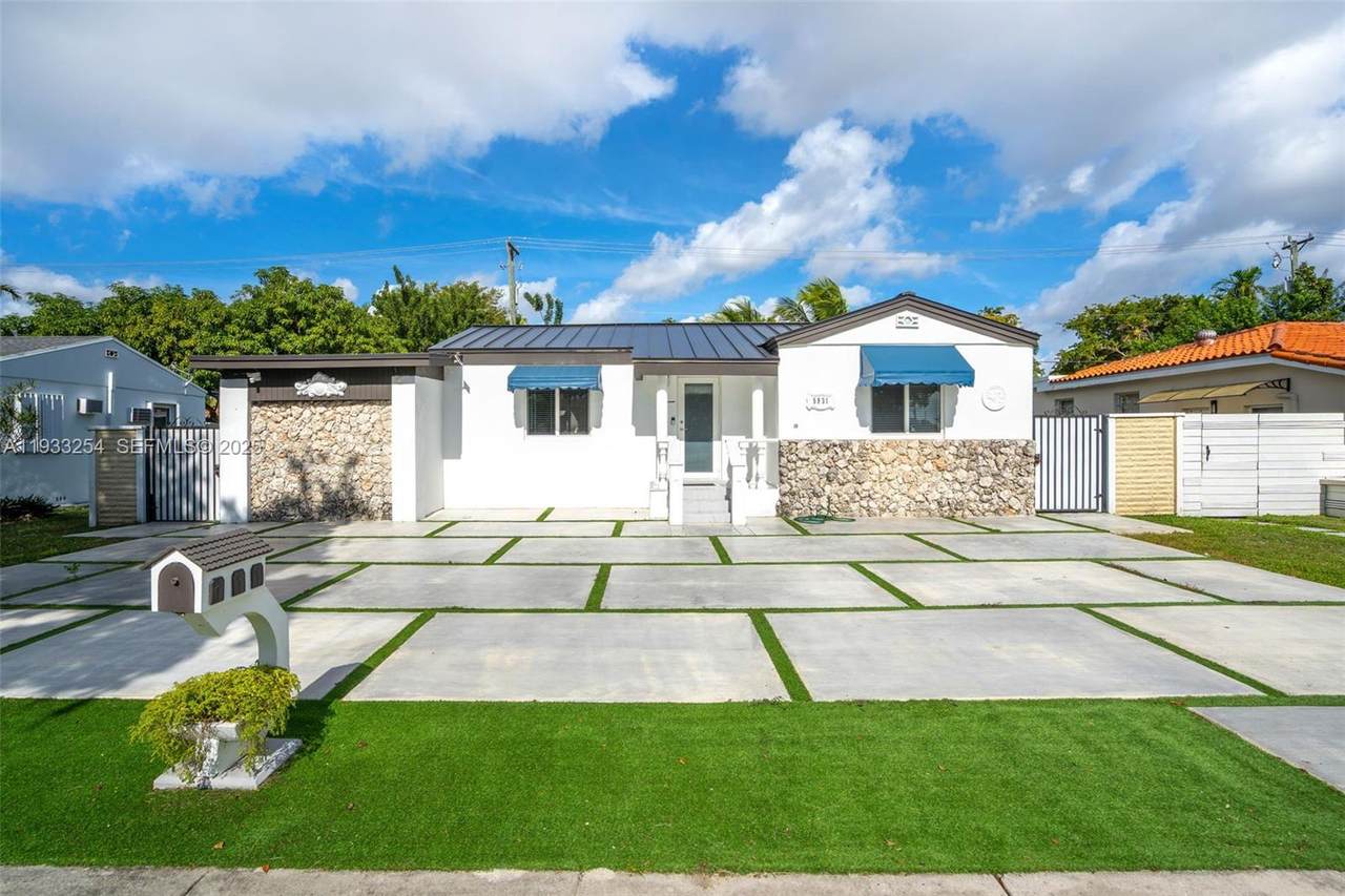 5931 14th St - Photo 1