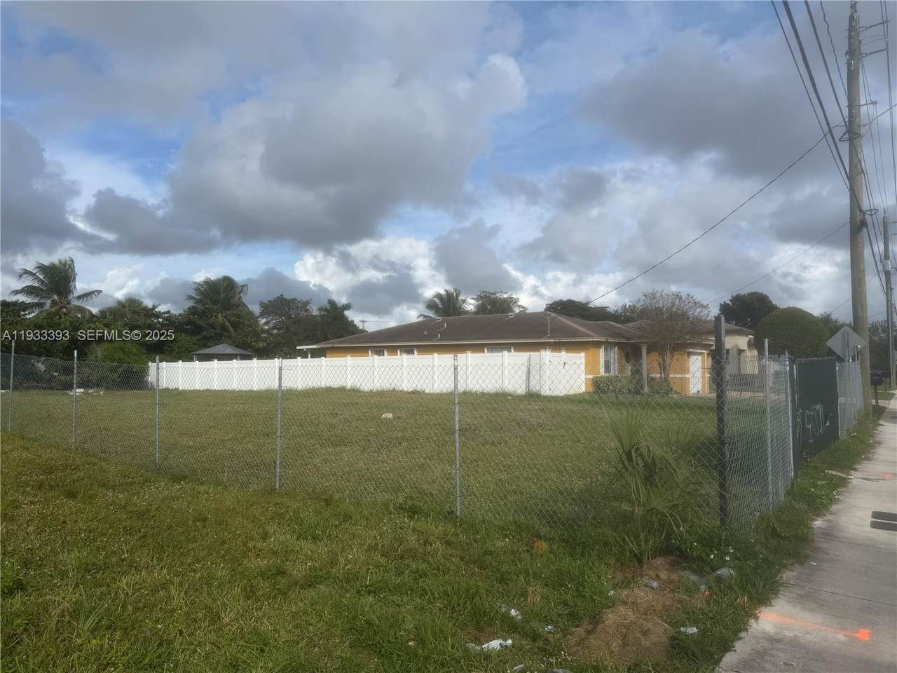 https://bt-photos.global.ssl.fastly.net/miami/1280_boomver_1_A11933393-2.jpg