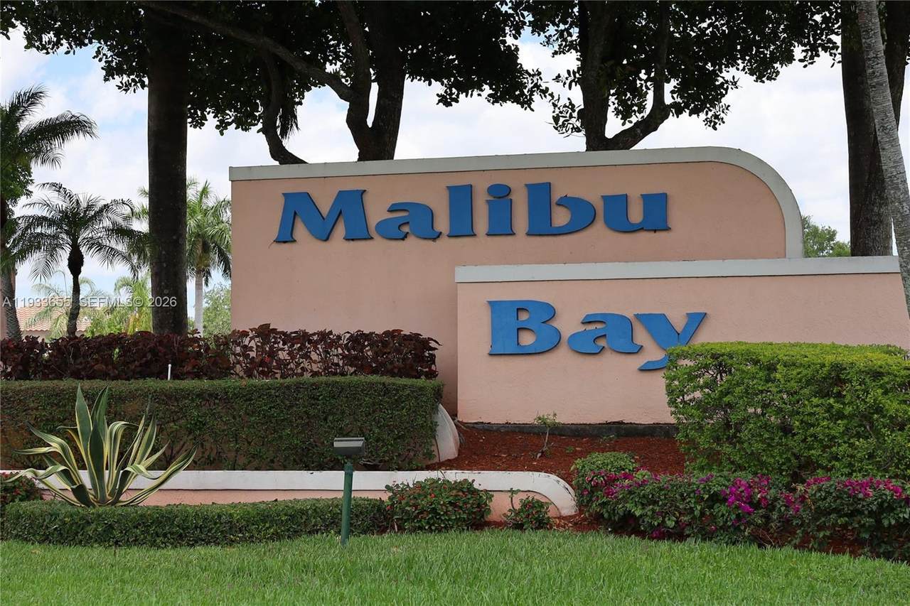 20816 2nd St - Photo 1