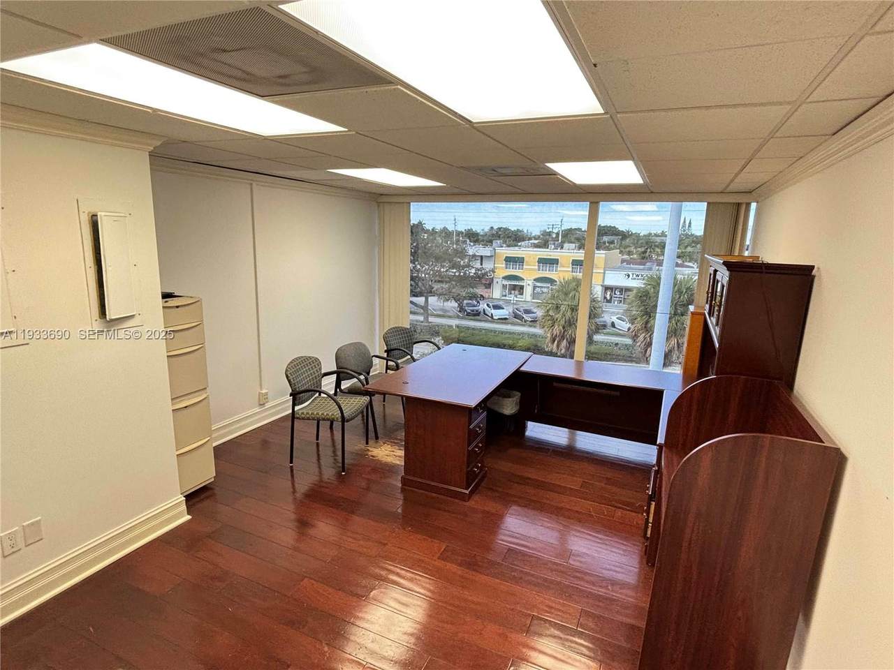 https://bt-photos.global.ssl.fastly.net/miami/1280_boomver_1_A11933690-2.jpg