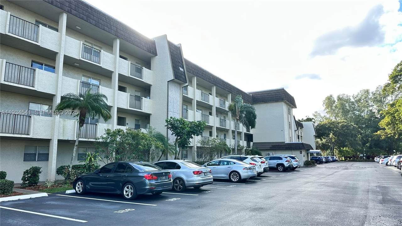 6200 44th St - Photo 1