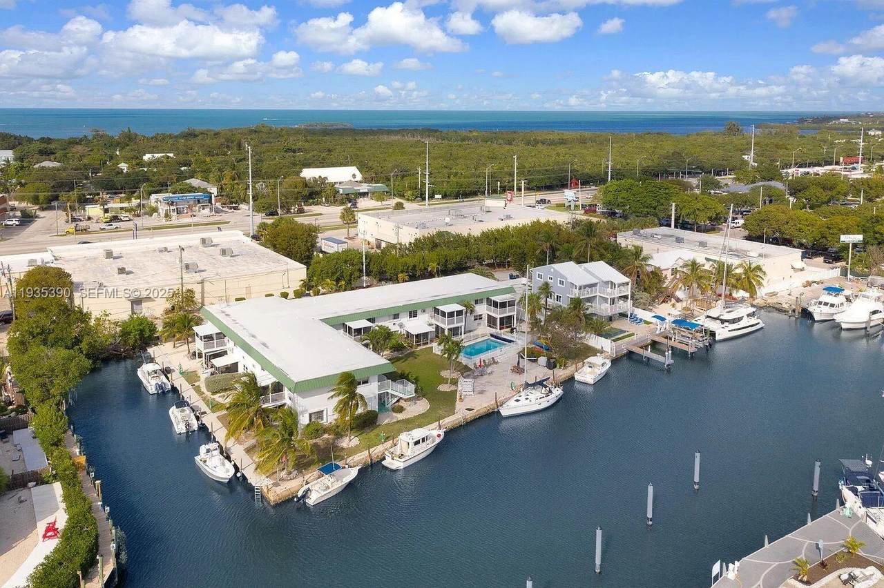 5301 Ocean Ter - Photo 1