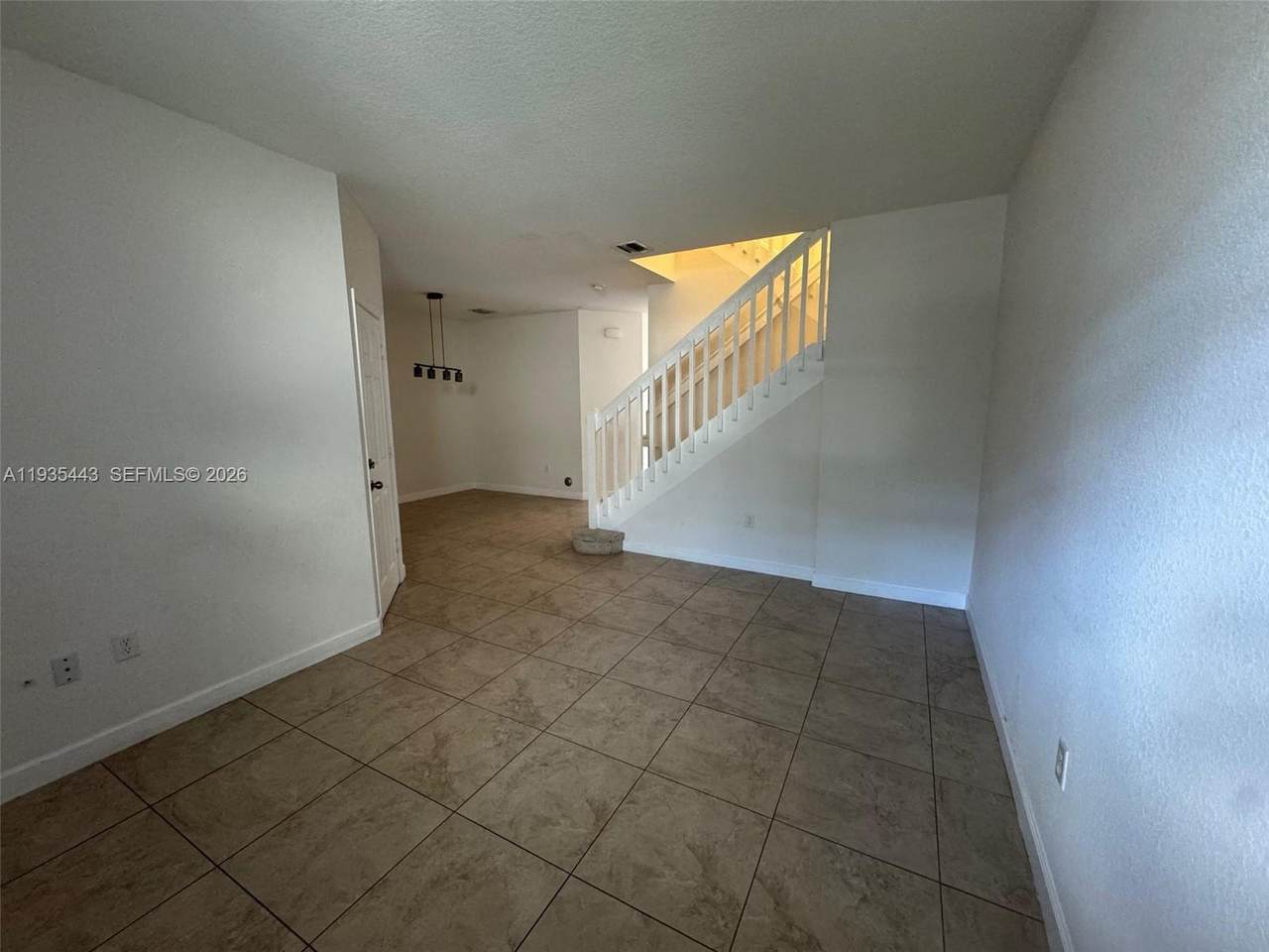 https://bt-photos.global.ssl.fastly.net/miami/1280_boomver_1_A11935443-2.jpg