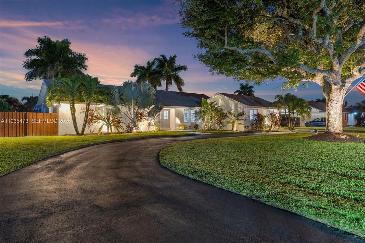 1651 19th St - Photo 1