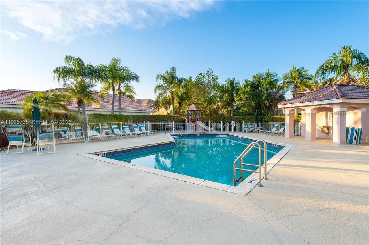 https://bt-photos.global.ssl.fastly.net/miami/1280_boomver_1_A11935735-2.jpg