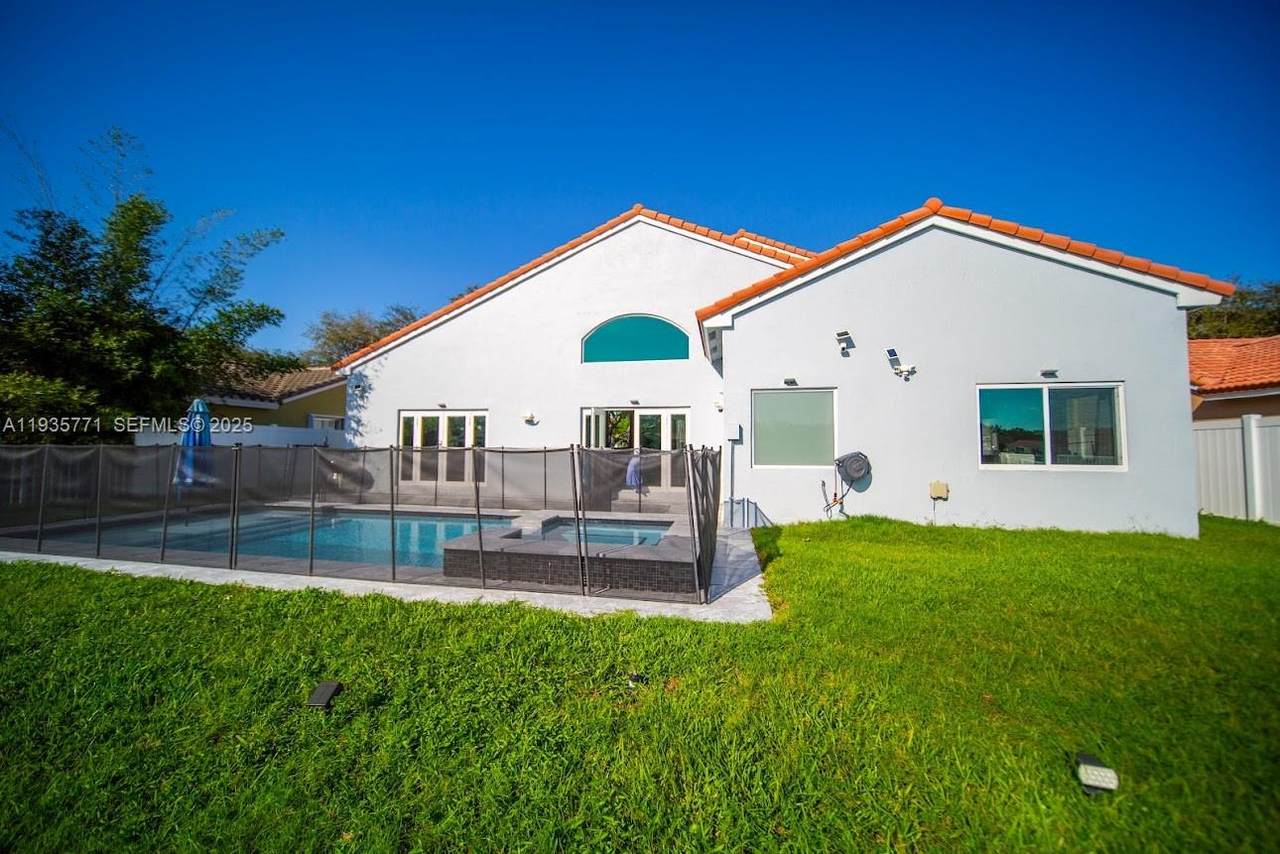 13020 17th Ct - Photo 1