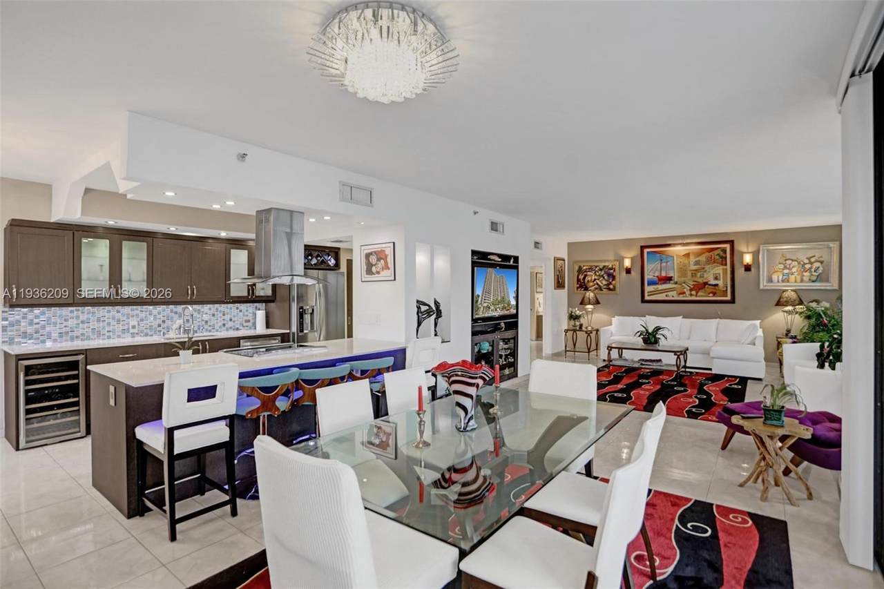 20281 Country Club Dr - Photo 1