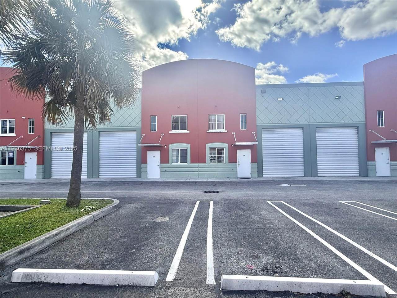https://bt-photos.global.ssl.fastly.net/miami/1280_boomver_1_A11936375-2.jpg