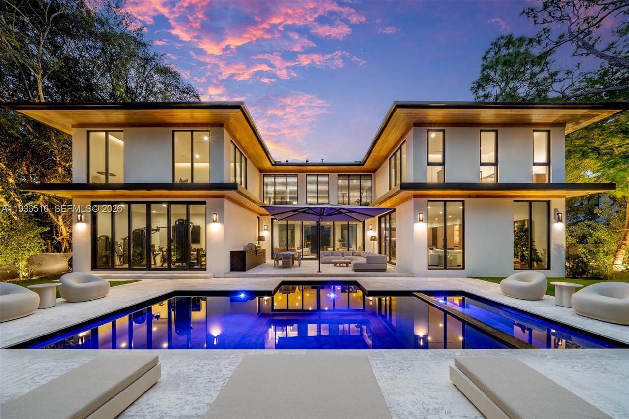 6003 80th St - Photo 1